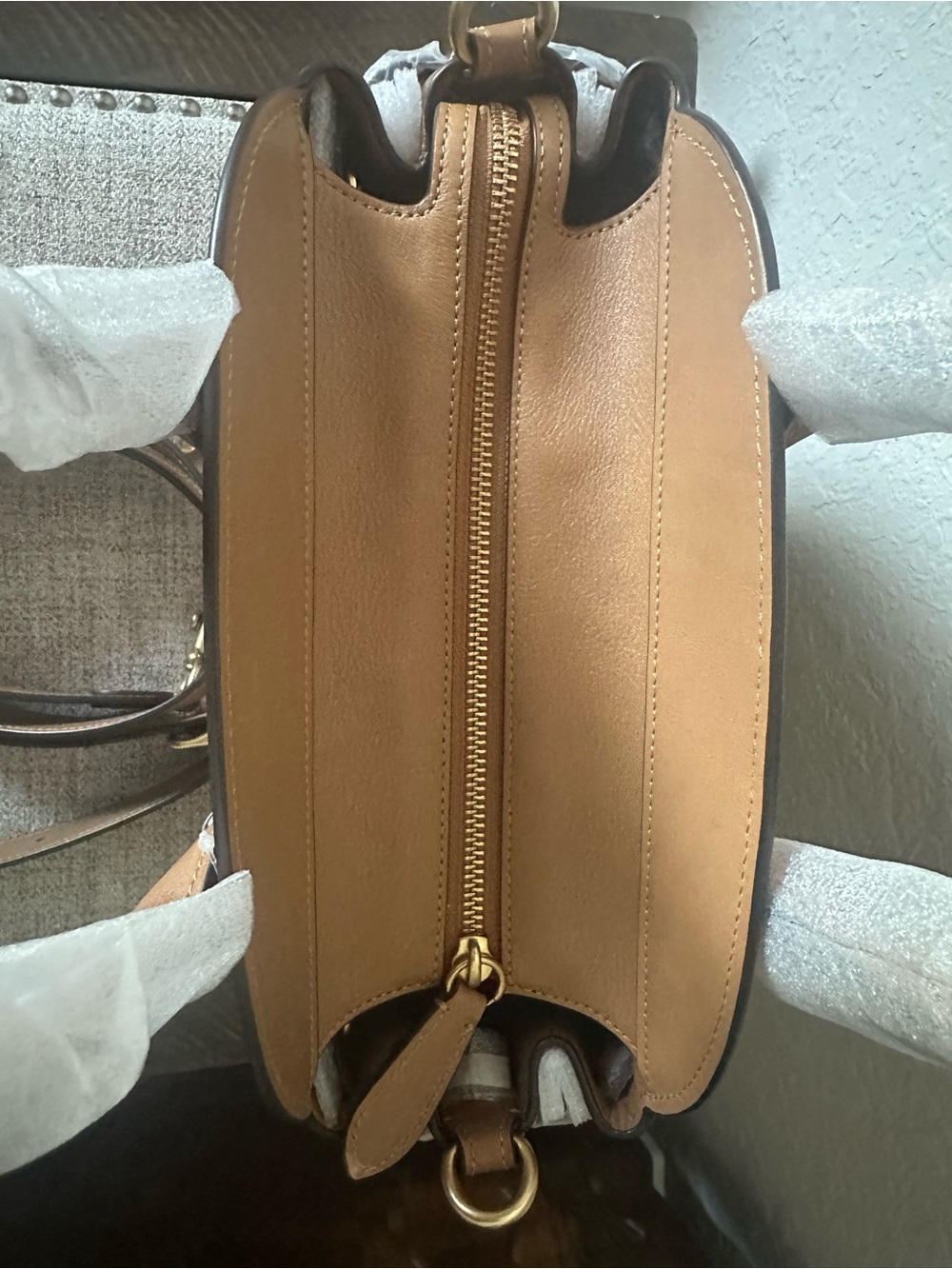 Coach Soft Empire Carryall 28 - Picture 7 of 12